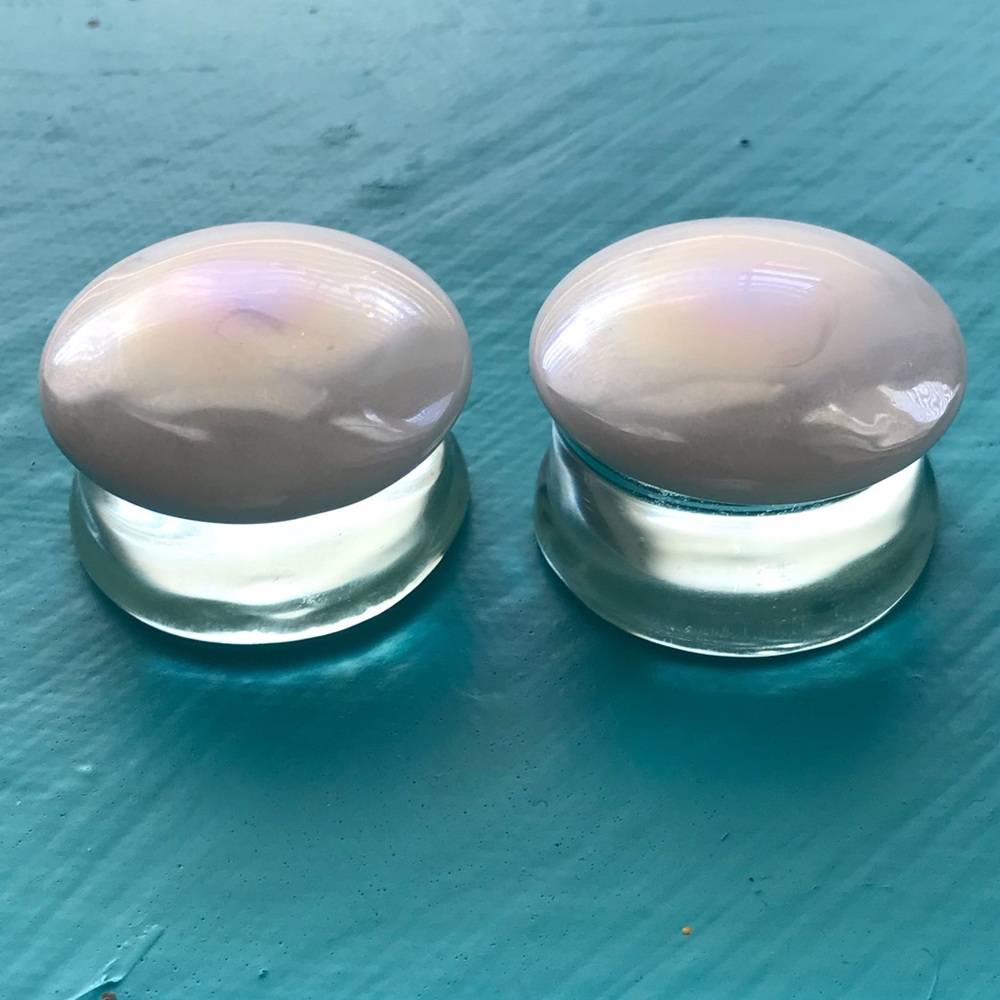 1 3/16inch- 30mm Glass “Pearl” Plugs/Gauges